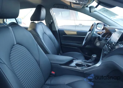 2021 Toyota Camry Se z USA, uszkodzony, nr VIN 4T1G11AKXMU440156